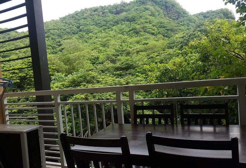پانسیون Pico De Loro Staycation