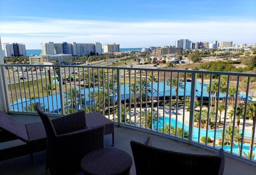 1815 A Slice Of Heaven Destin   Pool & Ocean View