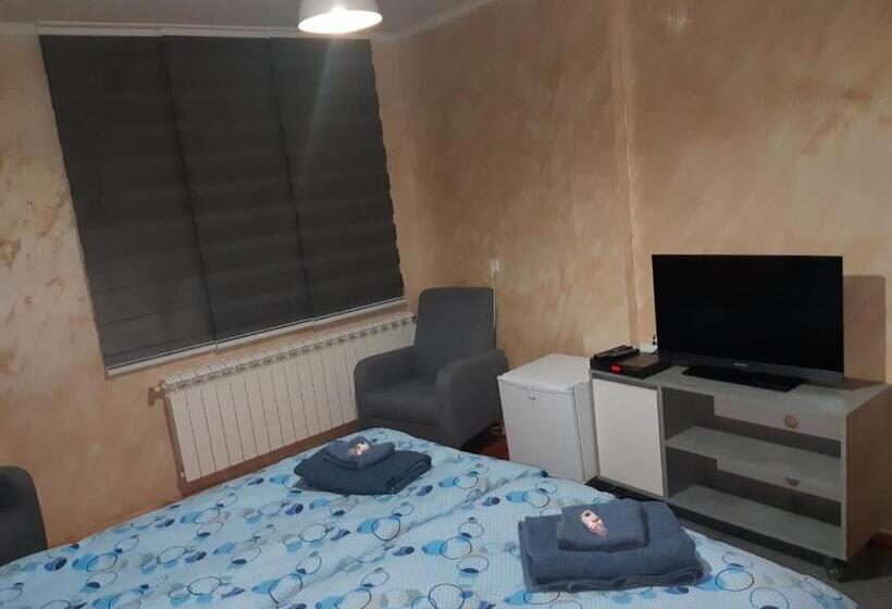 پانسیون къща томови,стаи за гости