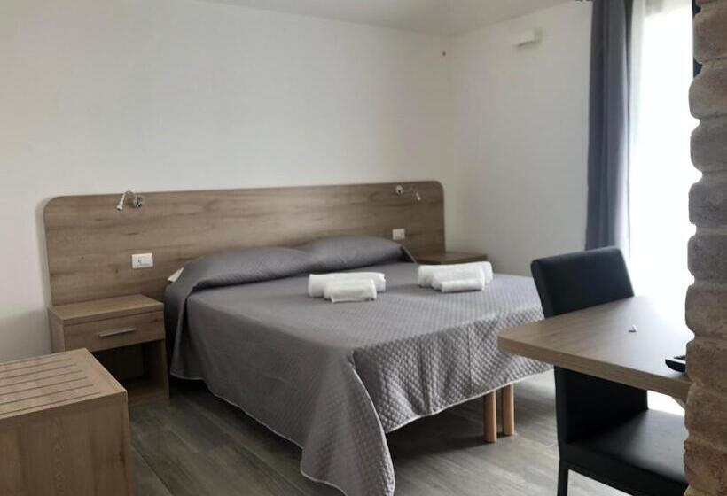 פנסיון Affittacamere Su Caboni