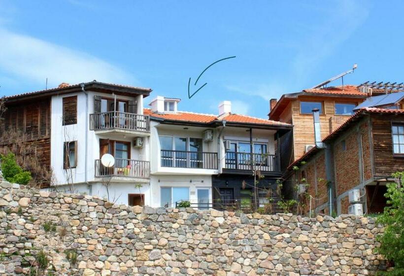 پانسیون Villa Apollonia