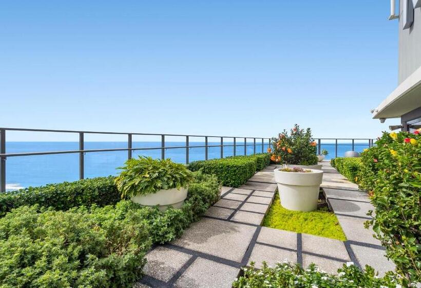 Rhapsody Surfers Paradise Beachfront Sleeps 6   Optimise Bnb