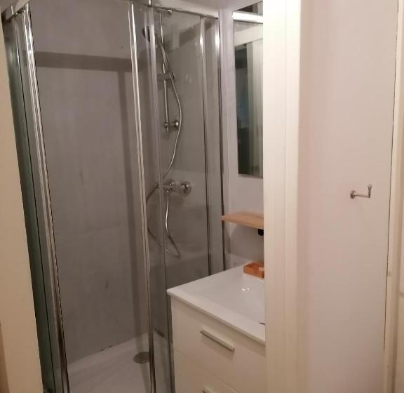 مبيت وإفطار Les Hirondelles Bleues