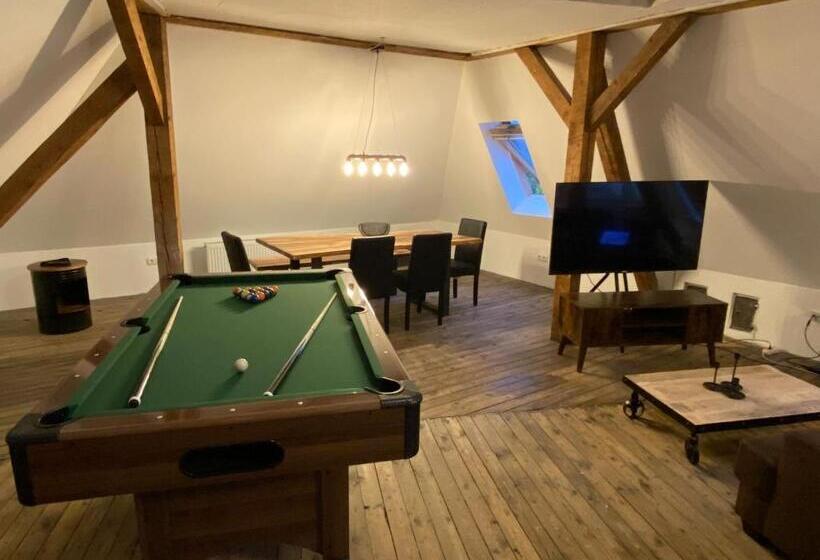 White Midsommar Stilvolle Wohnung, 3 Schlafzimmer, Wohnzimmer, Küche