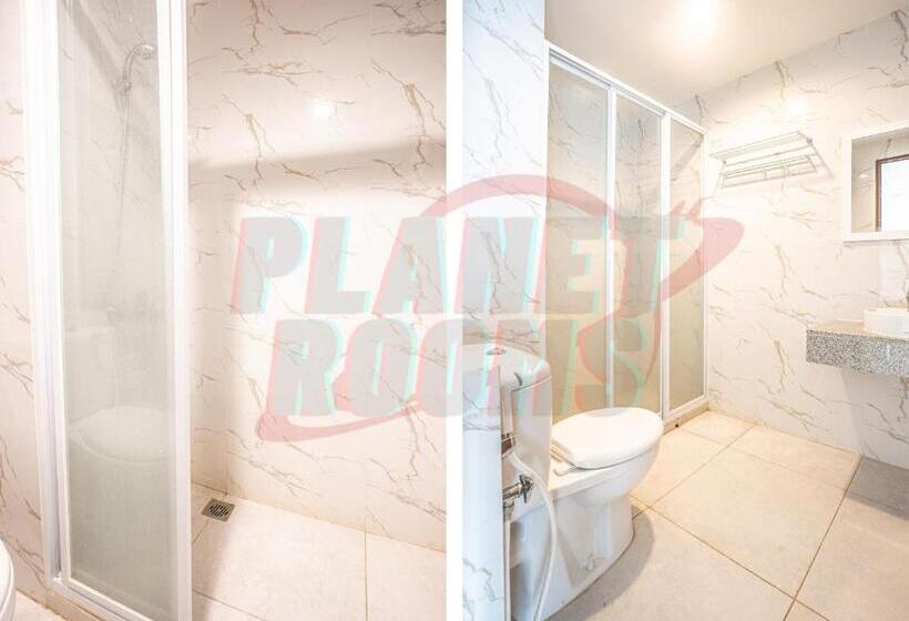 هتل 8rooms At Grand Kamala Lagoon