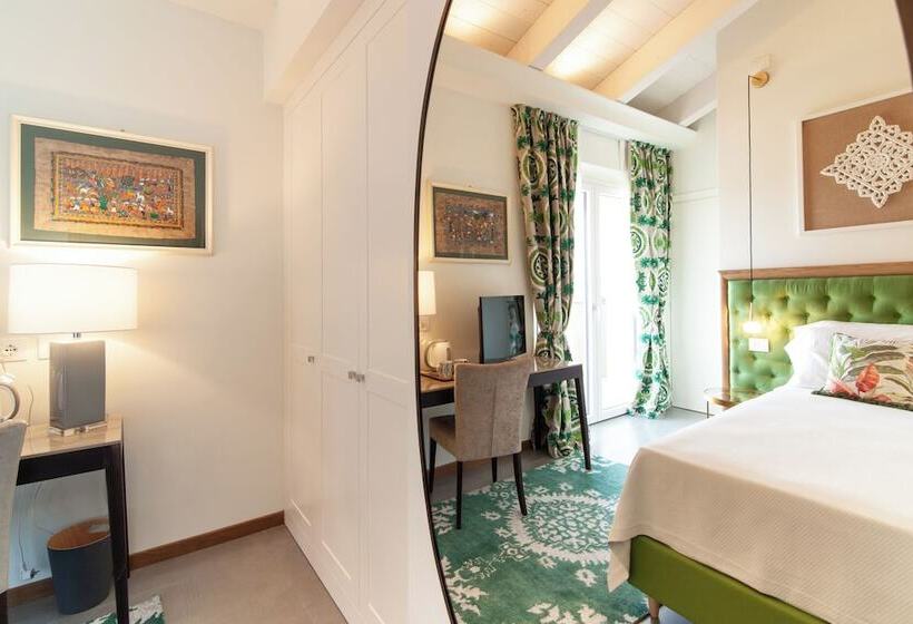 هتل Villa Francesca Relais