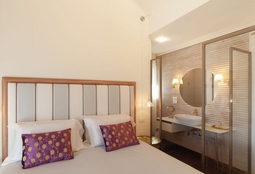 هتل Villa Francesca Relais