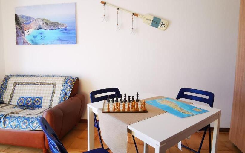 Rooms Guitgia