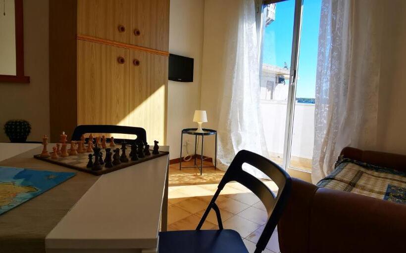 Rooms Guitgia