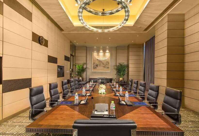 هتل Hilton Changzhou