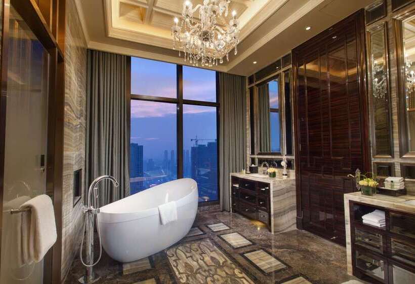 هتل Hilton Changzhou