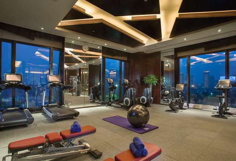 هتل Hilton Changzhou