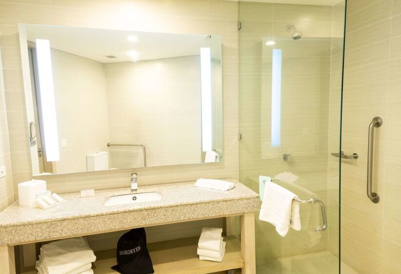 هتل Hilton Garden Inn Barranquilla