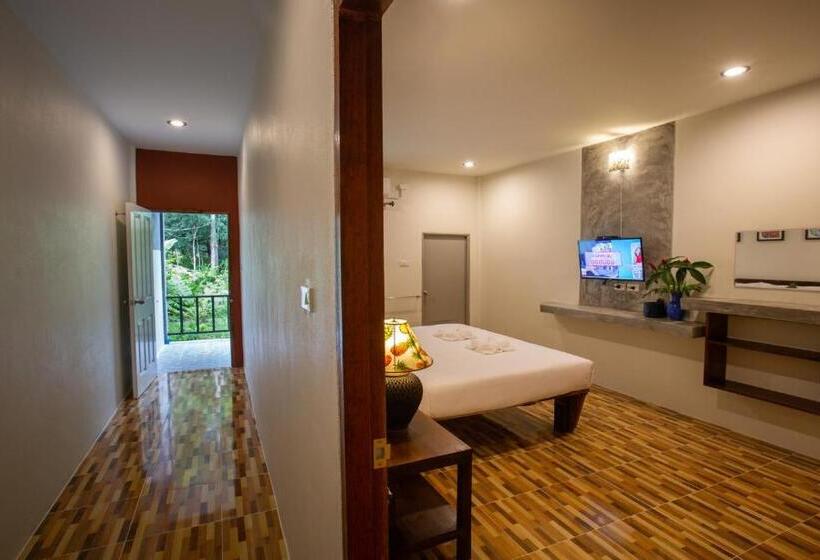 هتل Phangnga Keeree Resort & Gallery