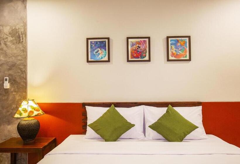هتل Phangnga Keeree Resort & Gallery