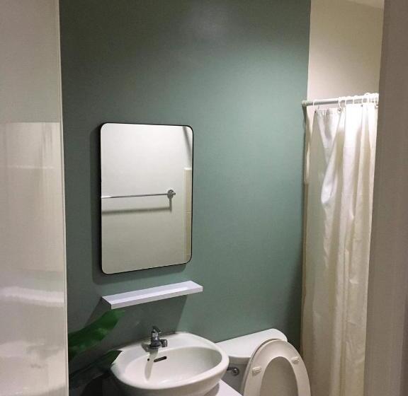 Lovely 2  Br Condo