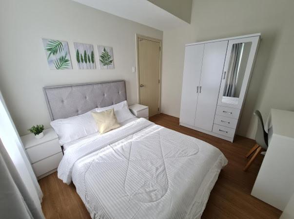 Lovely 2  Br Condo