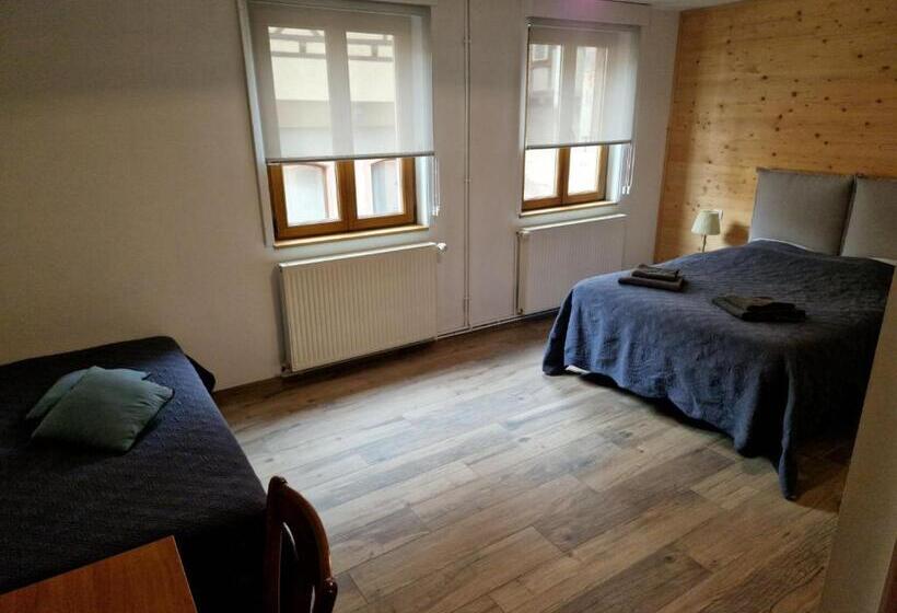 تختخواب و صبحانه Chambres Thirion
