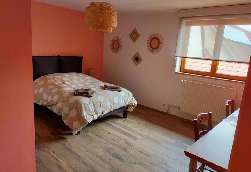 تختخواب و صبحانه Chambres Thirion