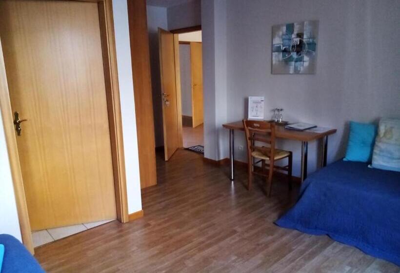 تختخواب و صبحانه Chambres Thirion