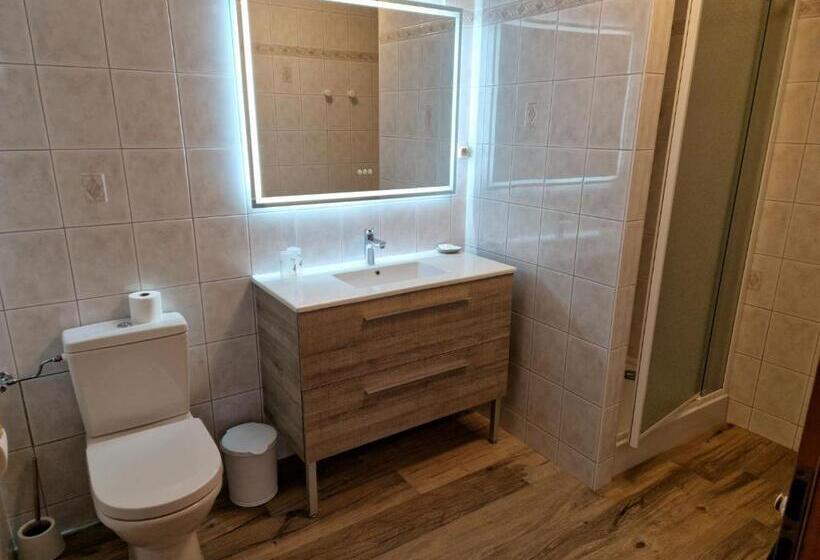 تختخواب و صبحانه Chambres Thirion