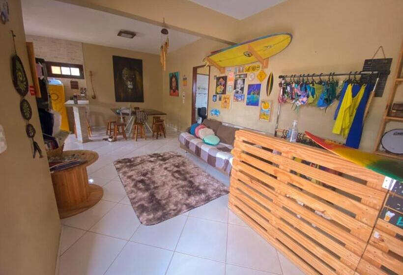 هاستل Canoa Roots Camping