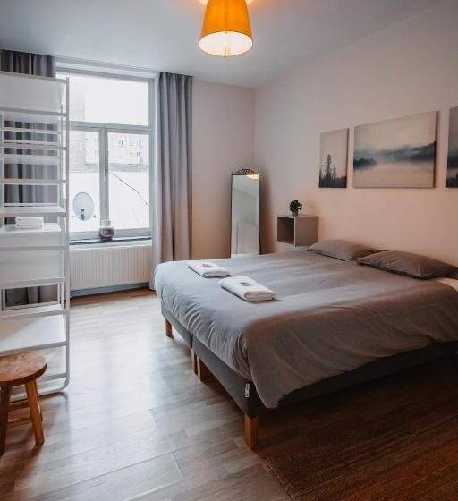 Central And Cozy In Brussels