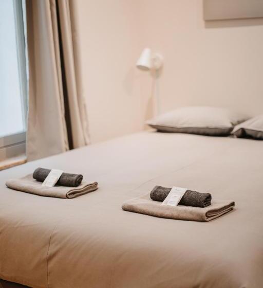 Central And Cozy In Brussels