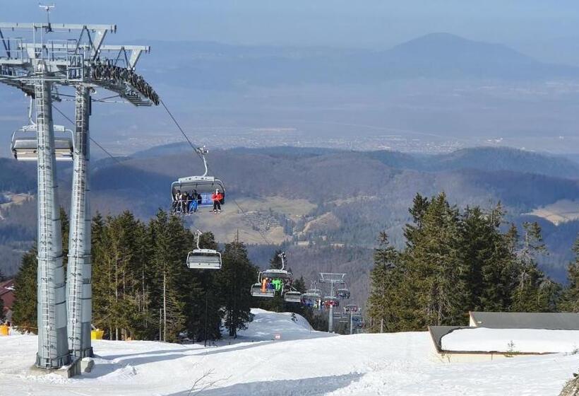 هتل Apartament 2706 Alpin Resort, Etaj 7, Poiana Brașov