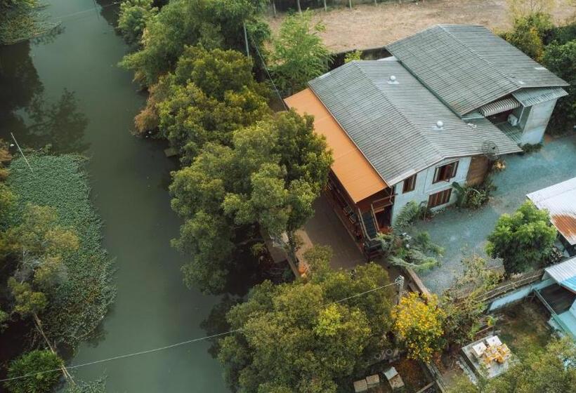 酒店 Banmai87 Guest House บ้านไม้87 เกสต์เฮ้าส์