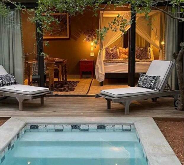 فندق Safari Moon Luxury Bush Lodge