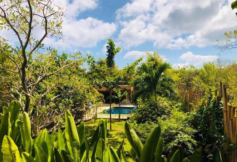 هتل Sriyana Uluwatu
