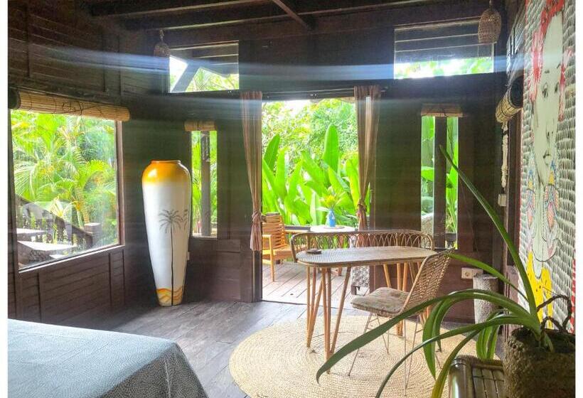 هتل Sriyana Uluwatu