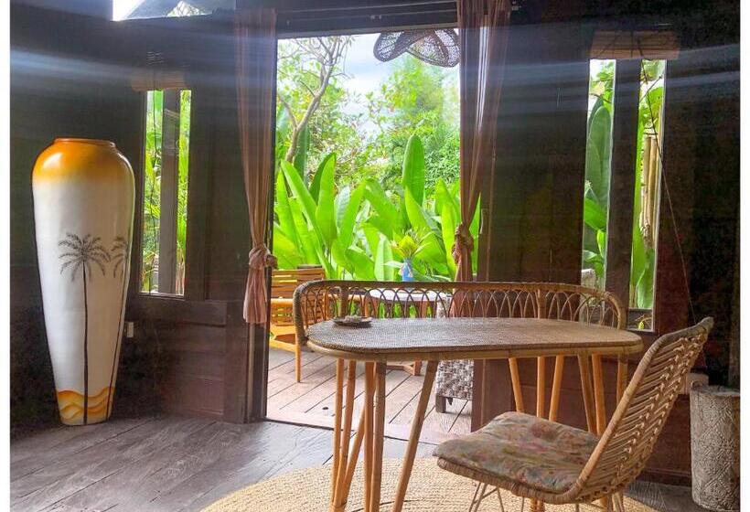 هتل Sriyana Uluwatu