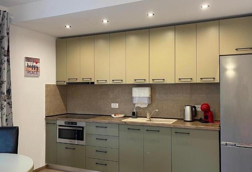 Penta Apartments