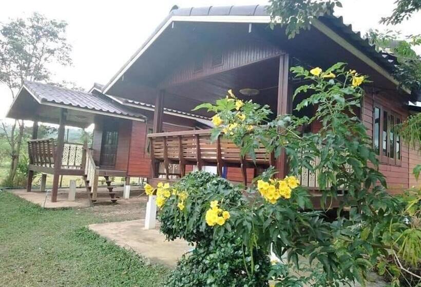 استراحتگاه บ้านในสายหมอกบุญแจ้งโฮมสเตย์
