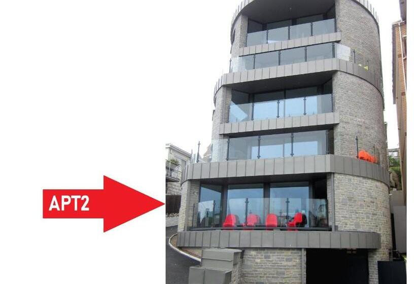 2 The View Apartments Ilfracombe   Seafront, Parking, Lift, Ev