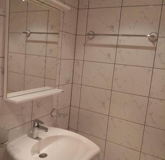 هاستل Weißer Schwan белият лебед