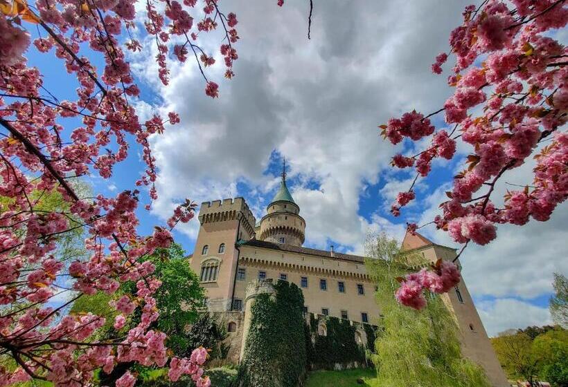 هتل Rekreačné Zariadenie Bojnice   Nad Zámkom