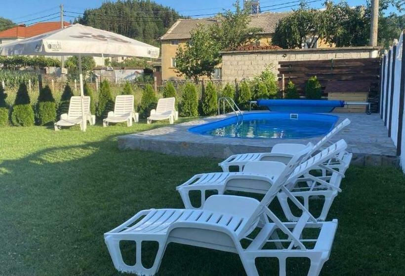 Pensjonat бялата къща