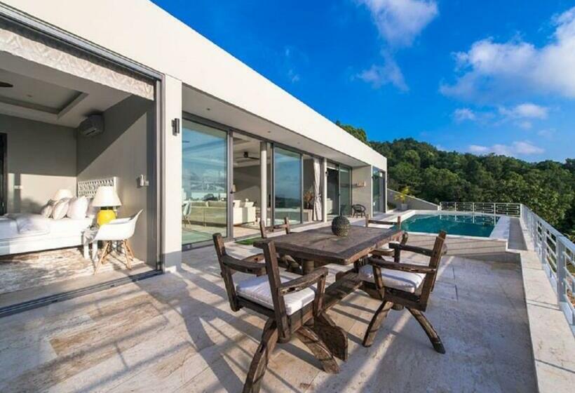 بنسيون Sasha Villa