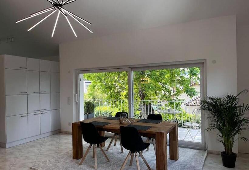 Schöne 110 Qm Große Moderne Und Helle Wohnung