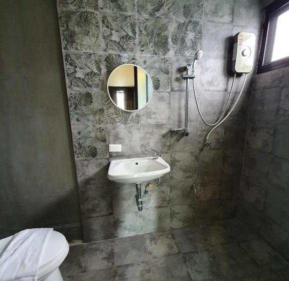 تختخواب و صبحانه Baan Wualamphong บ้านวัวลำพอง