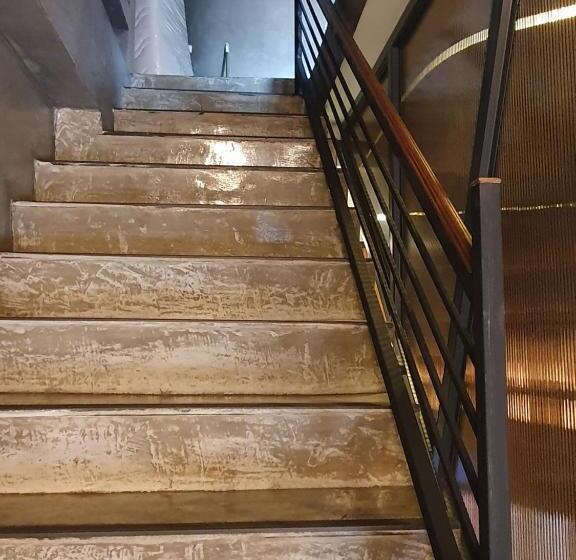 تختخواب و صبحانه Baan Wualamphong บ้านวัวลำพอง