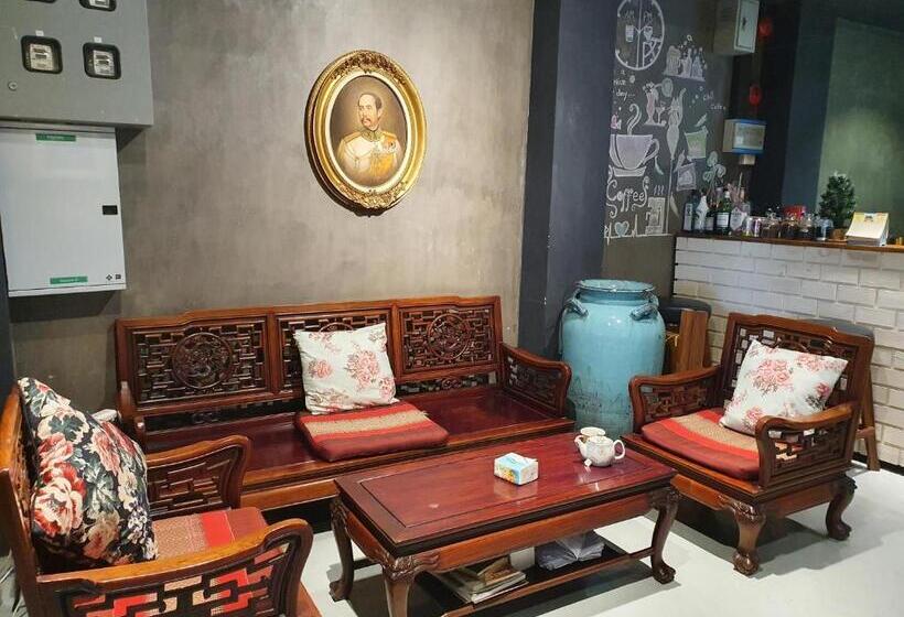 تختخواب و صبحانه Baan Wualamphong บ้านวัวลำพอง