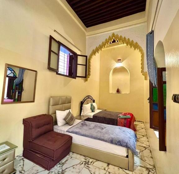 تختخواب و صبحانه Dar Bennis 2