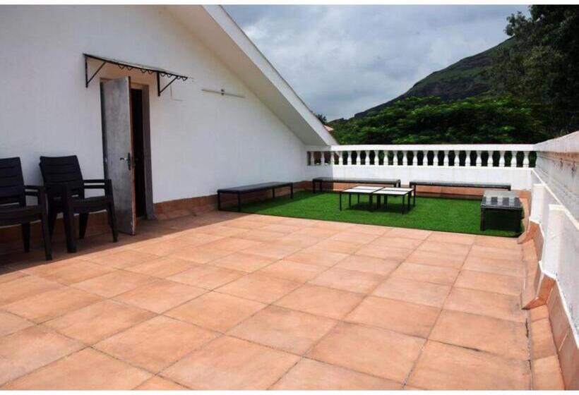 Farm Feels 4bhk
