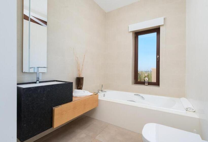 New! Villa Calonge