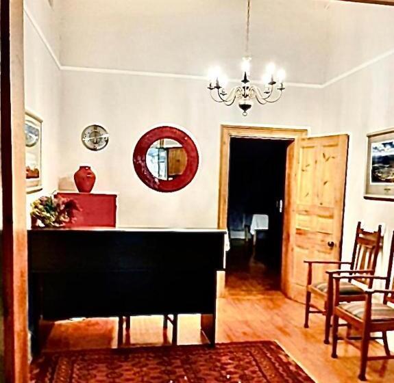 بنسيون De Graaff Manor