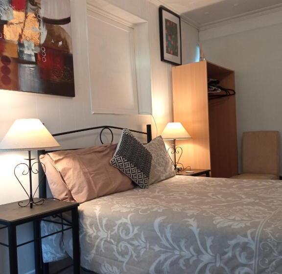 پانسیون Sunny House   Melbourne Airport Home